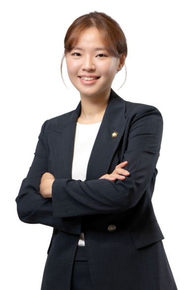김자연누끼.png